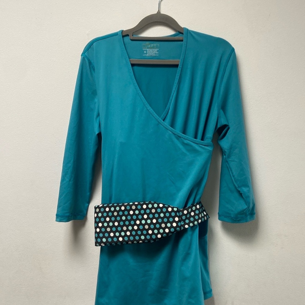 Nuroo pocket, baby wearing, carrier top. Sz XL. Turquoise, excellent used cond